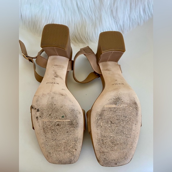 Nisolo Block Heels in Honey/Beige, Size 11 - Picture 6 of 12